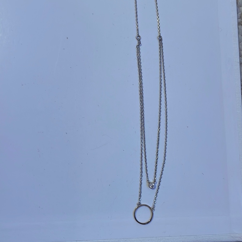 Simple silver necklace
